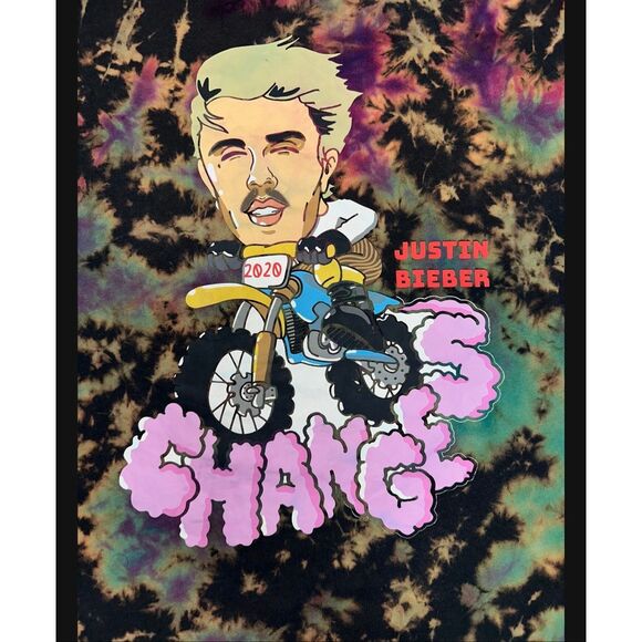 Justin Bieber Changes Motorcross Tie-Dye Tee - Picture 3 of 4